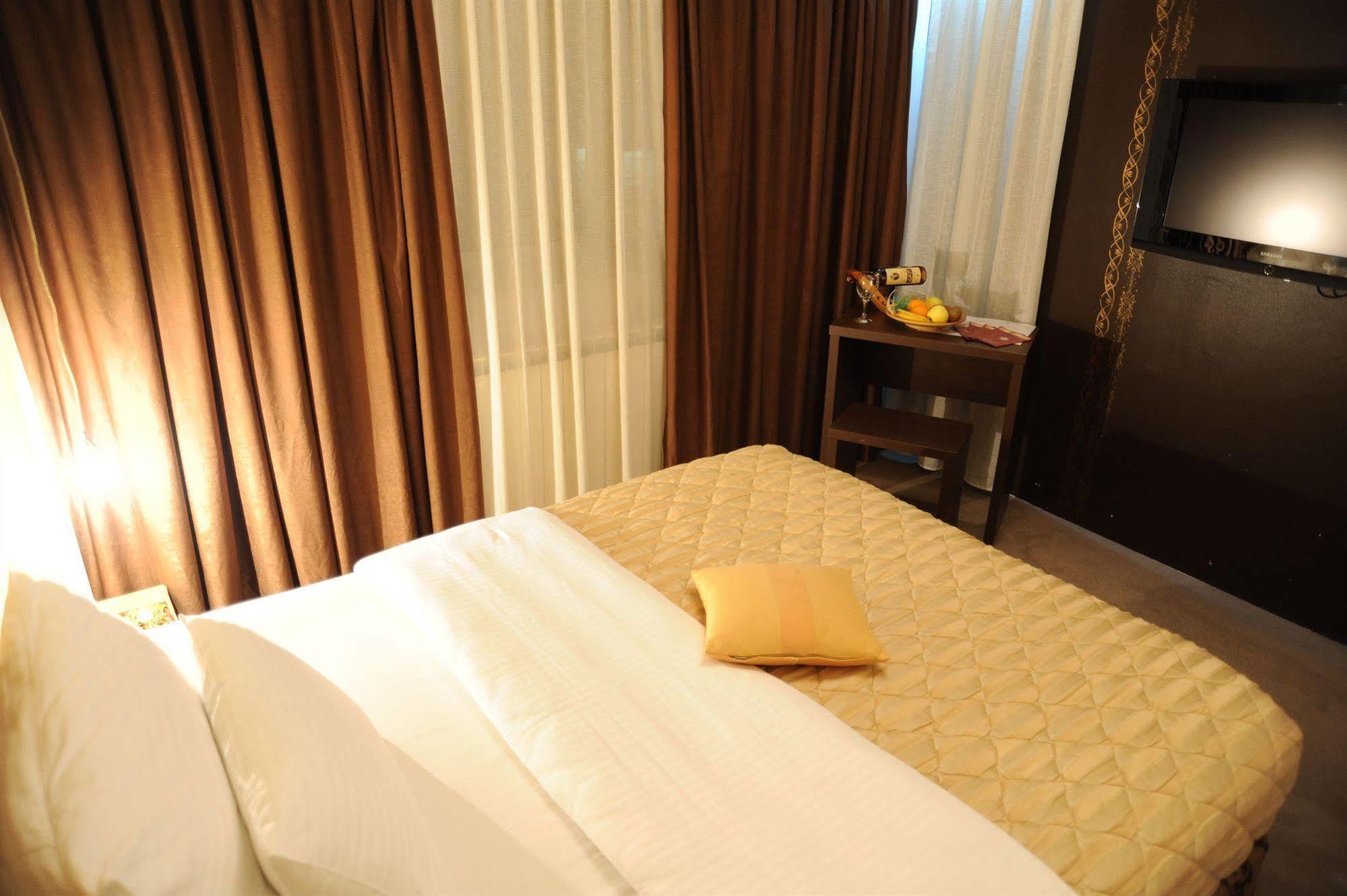 Hotel Merona Sarajevo Bagian luar foto